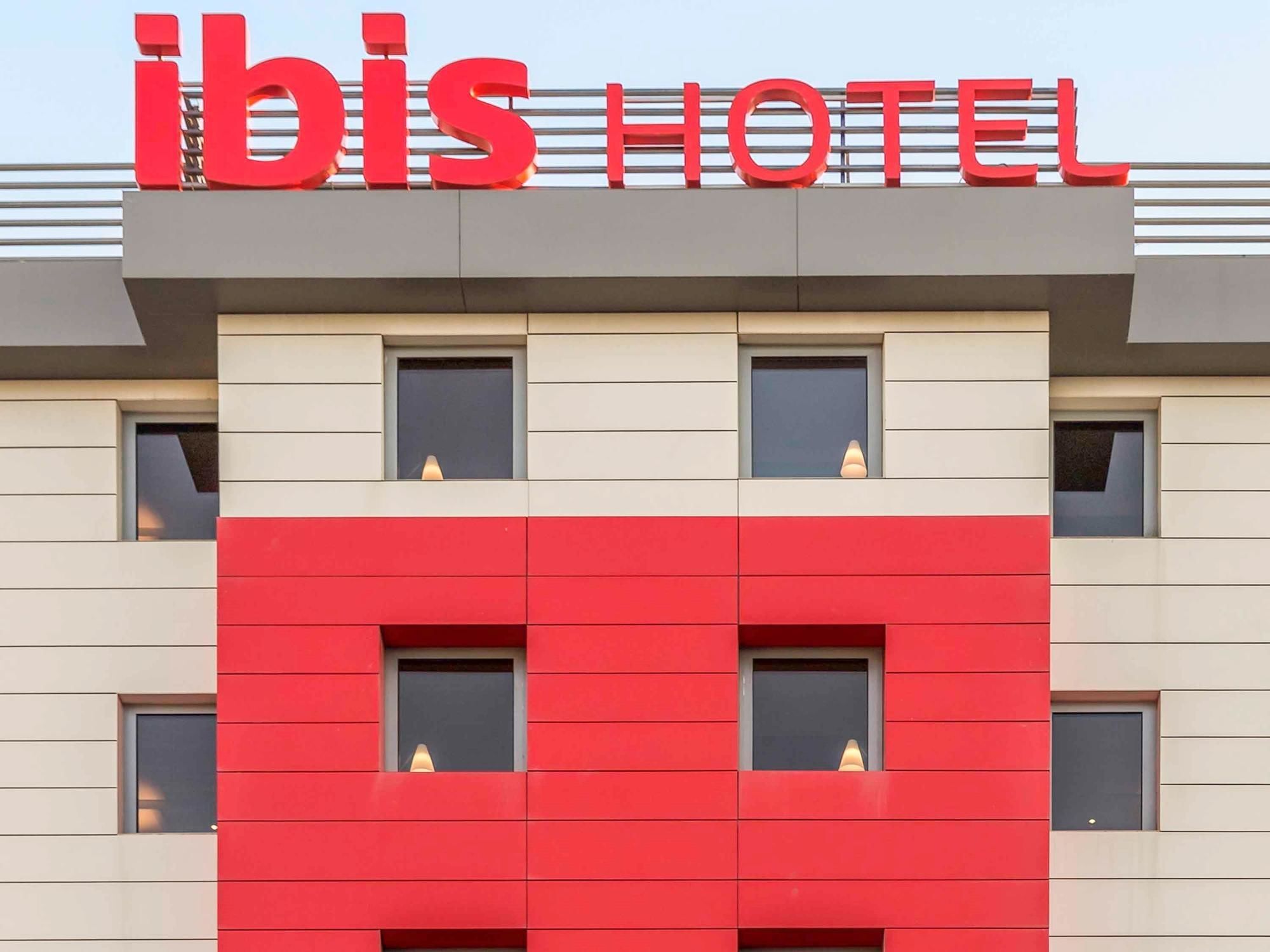 Hôtel Ibis Istanbul West Extérieur photo